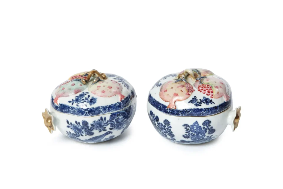 Paire de boites en forme de grenades - CHINE - Epoque QIANLONG (1736-1795)