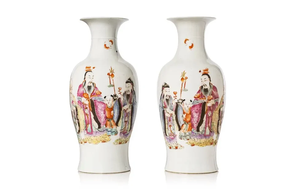 Paire de vases en porcelaine - CHINE - XXe siècle