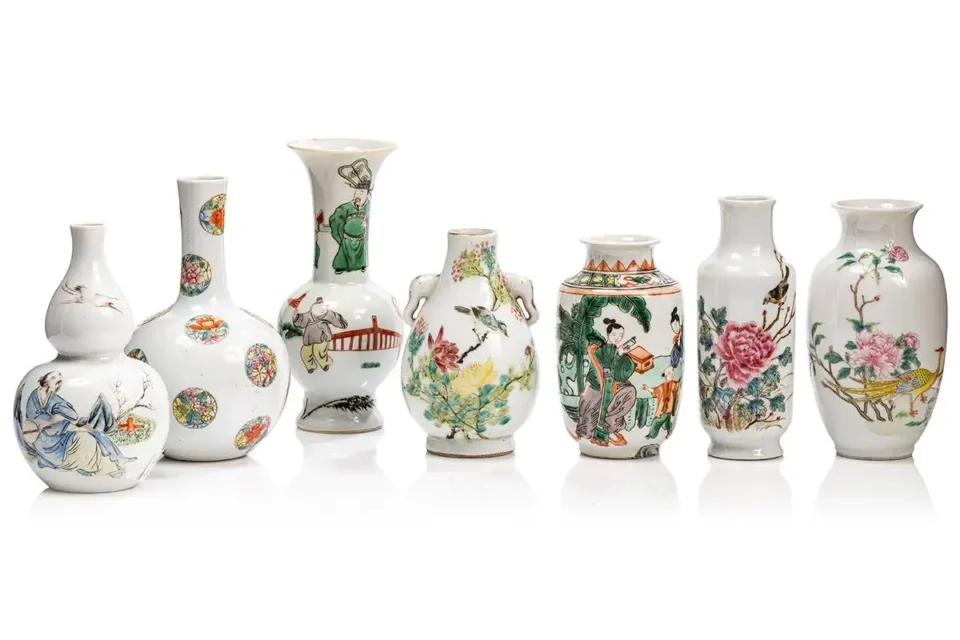 Ensemble de sept vases miniatures - CHINE - XIX-XXe siècle