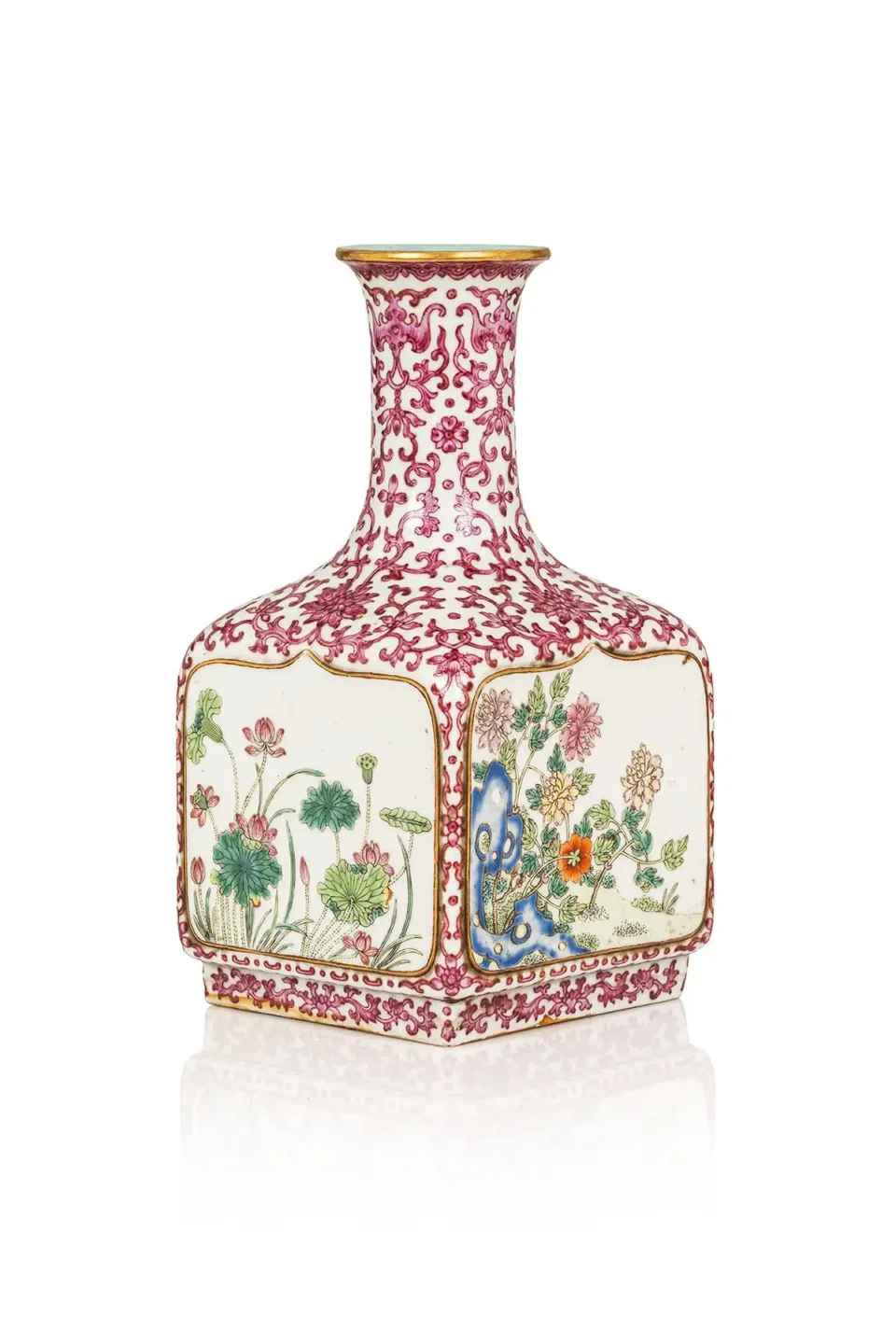 Elegant vase quadrangulaire en porcelaine - CHINE - Epoque QIANLONG (1736-1795)