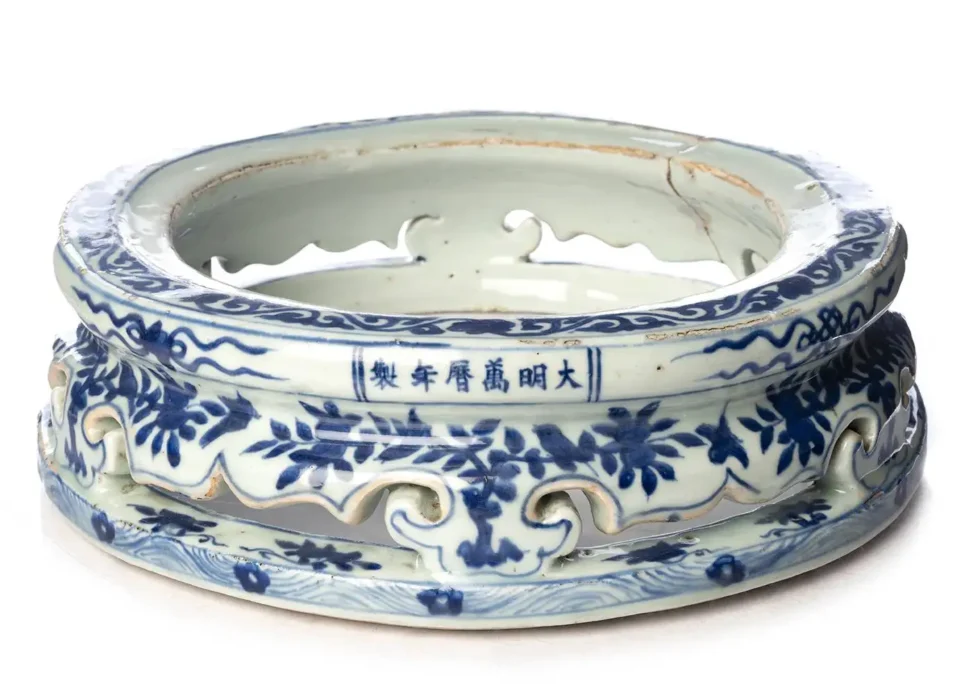 Rare élément en porcelaine - CHINE - Dynastie Ming (1368-1644)