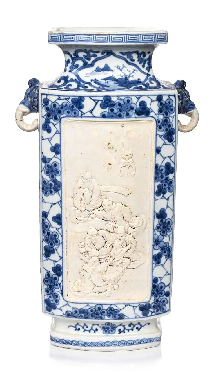 Interesting blue-white porcelain vase - CHINA - 19th century