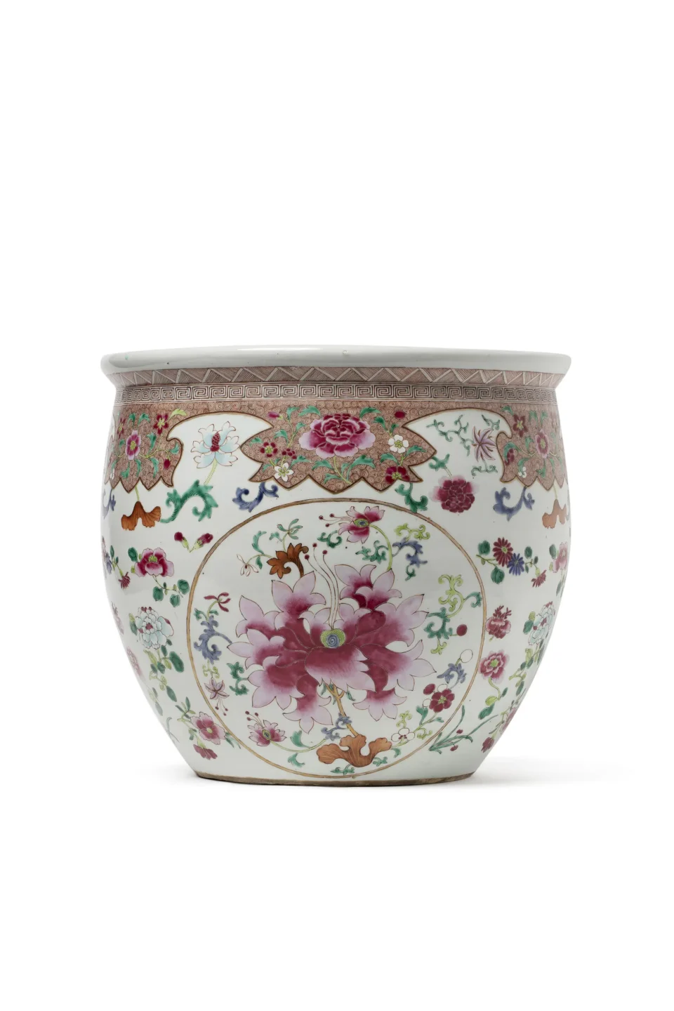 Porcelain and Famille Rose enamel basin - CHINA - Qing Dynasty (1644-1912)