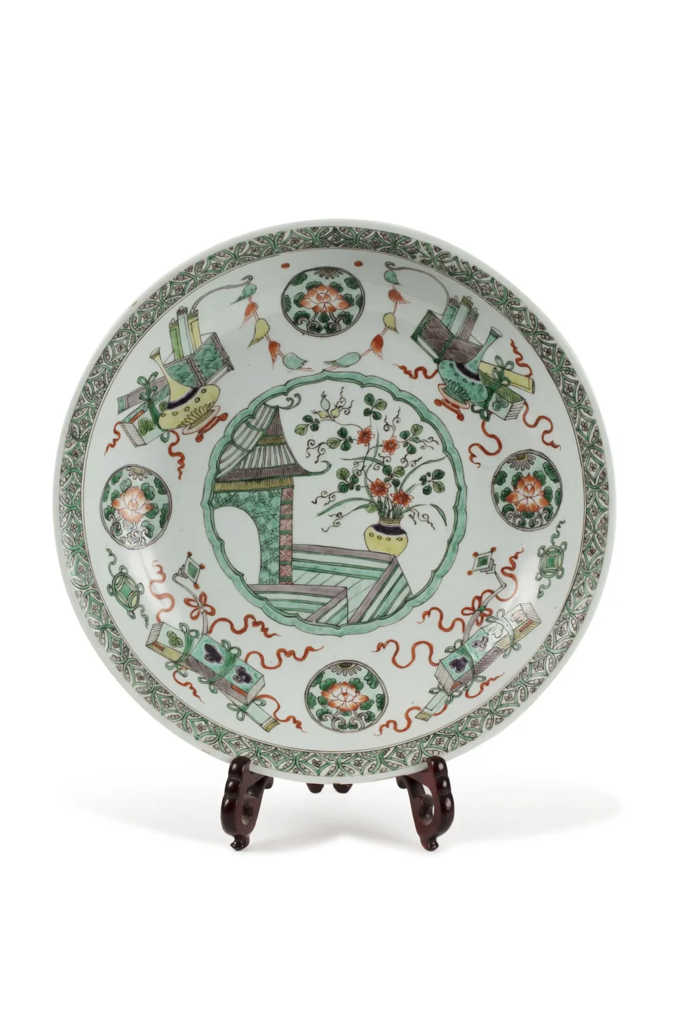 Important en plat en porcelaine et émaux de la famille verte - CHINE - XIXe siècle