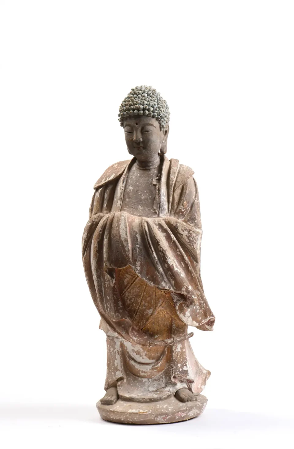 Buddha statue in stucco, with traces of original polychromy. - CHINA - Ming Dynasty (1368-1644)