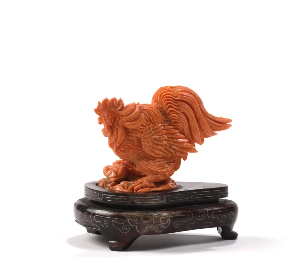 Orange-red coral* group depicting a rooster with its young. - CHINA - 20th century