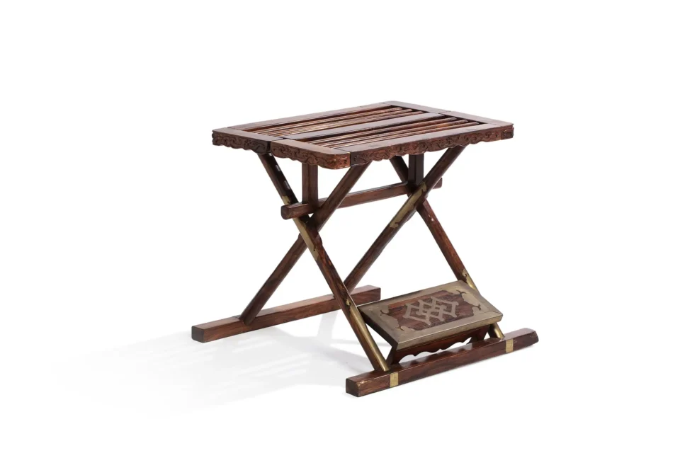 Tabouret pliant en huanghuali, jiaowu - CHINE - XIX-XXe siècle