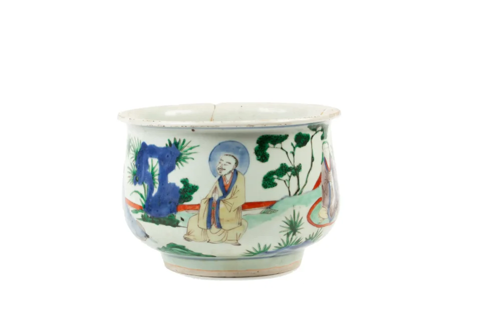 Porcelain basin - CHINA - 17th century