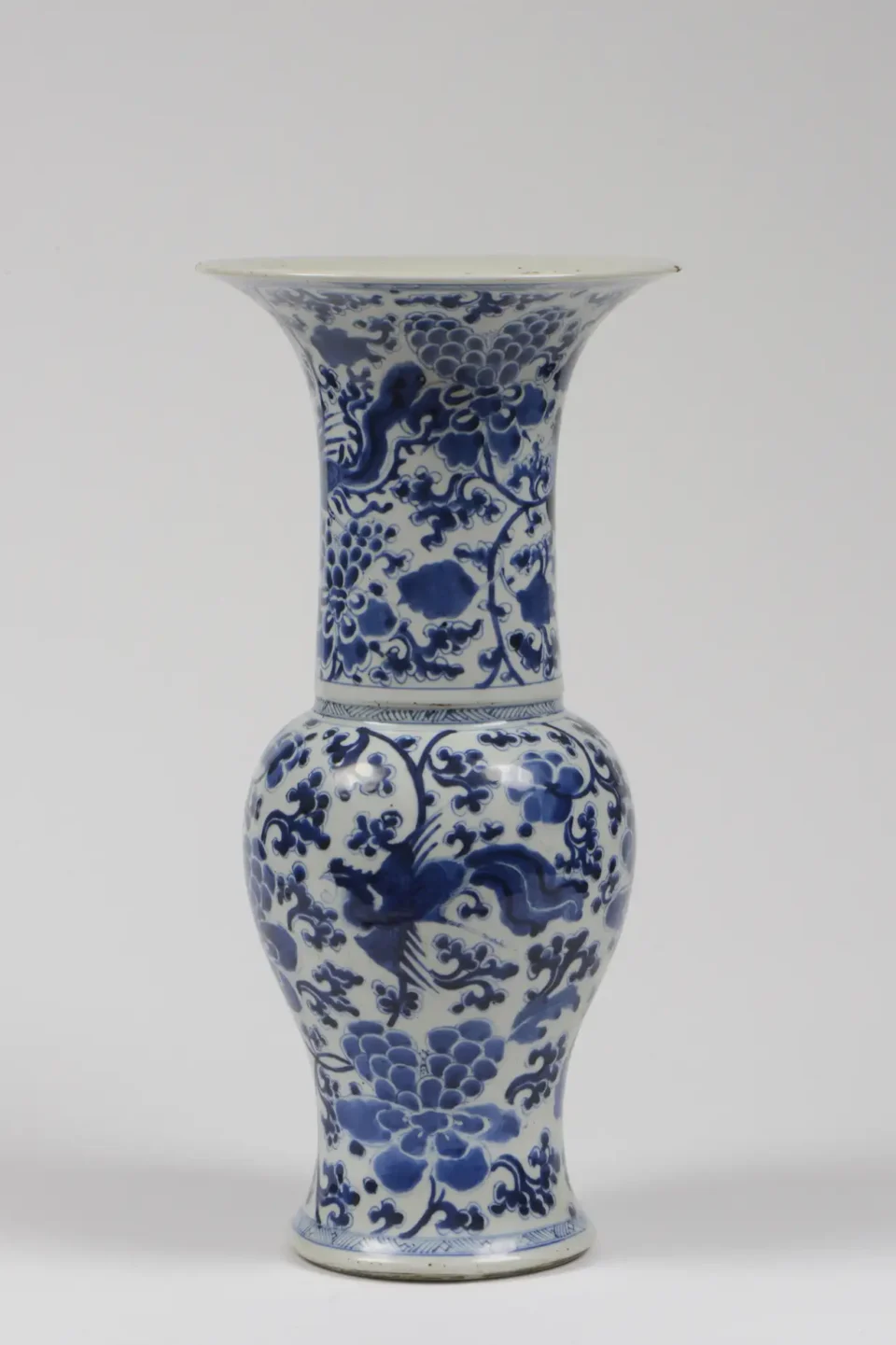 Vase de type yenyen en porcelaine blanche - CHINE - Epoque KANGXI (1662-1722 / XVII-XVIIIe siècle )