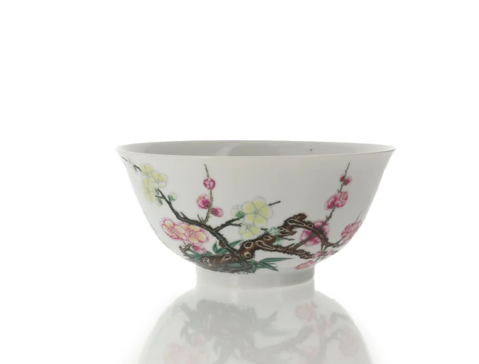 Important bol en porcelaine à décor famille rose de type ‘falangcai’ - CHINE - XVIIIe siècle