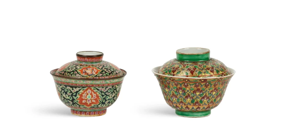 Ensemble de deux bols couverts en porcelaine ‘Bencharong’ - CHINE - XIXe siècle