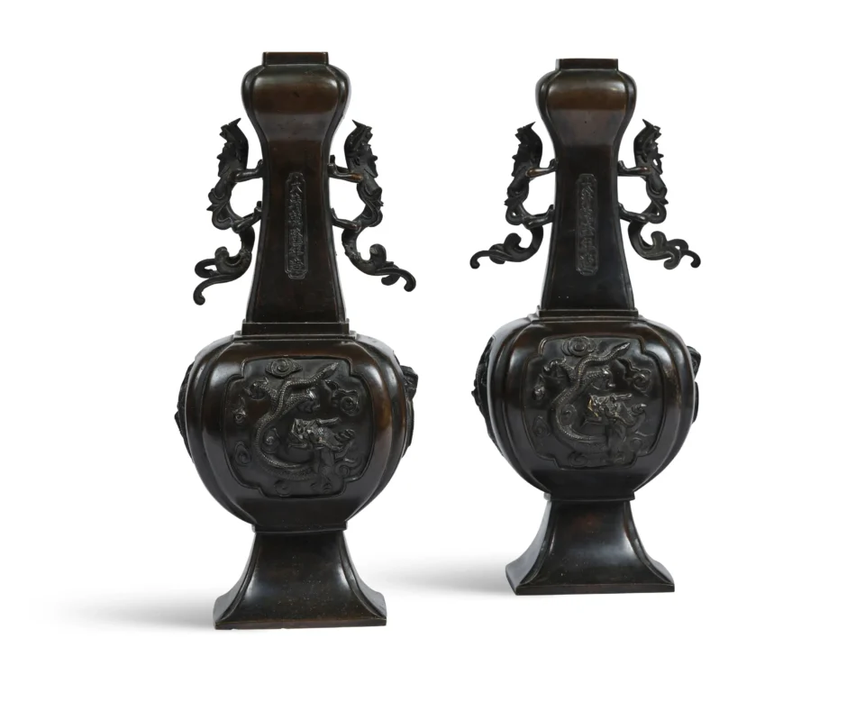 Paire de vases en bronze - CHINE - XIXe siècle