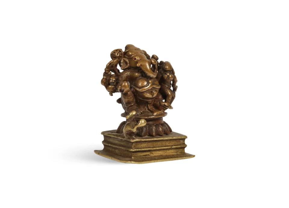 Statuette en bronze patiné - INDE - XVI-XVIIe siècle