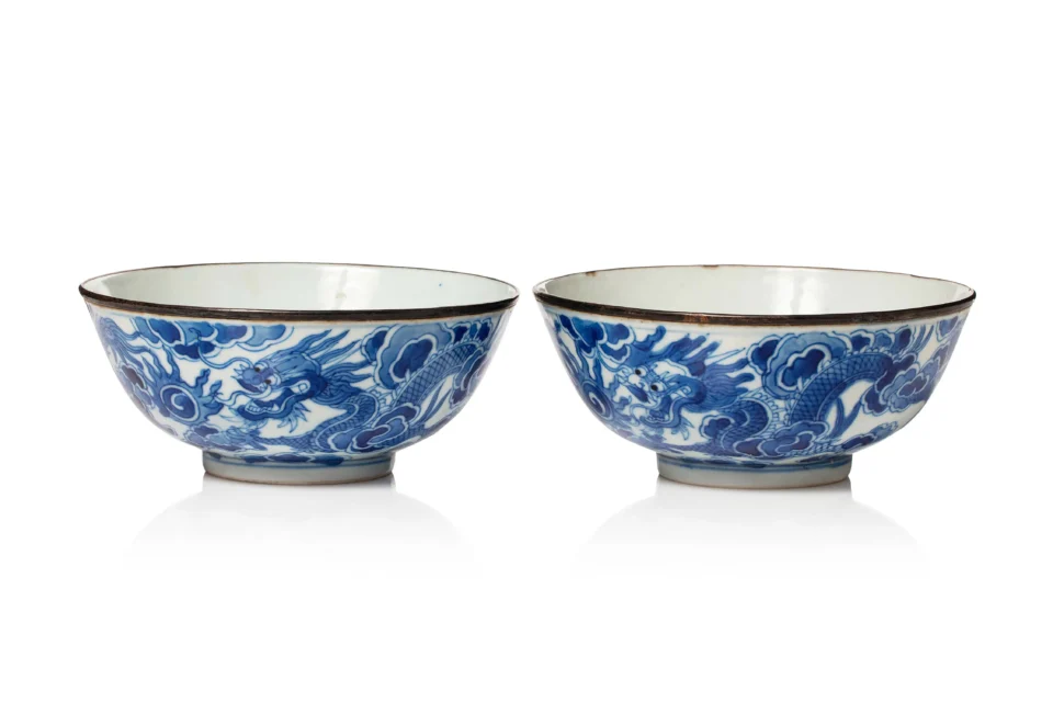 Pair of blue and white porcelain bowls - VIETNAM - 19th century