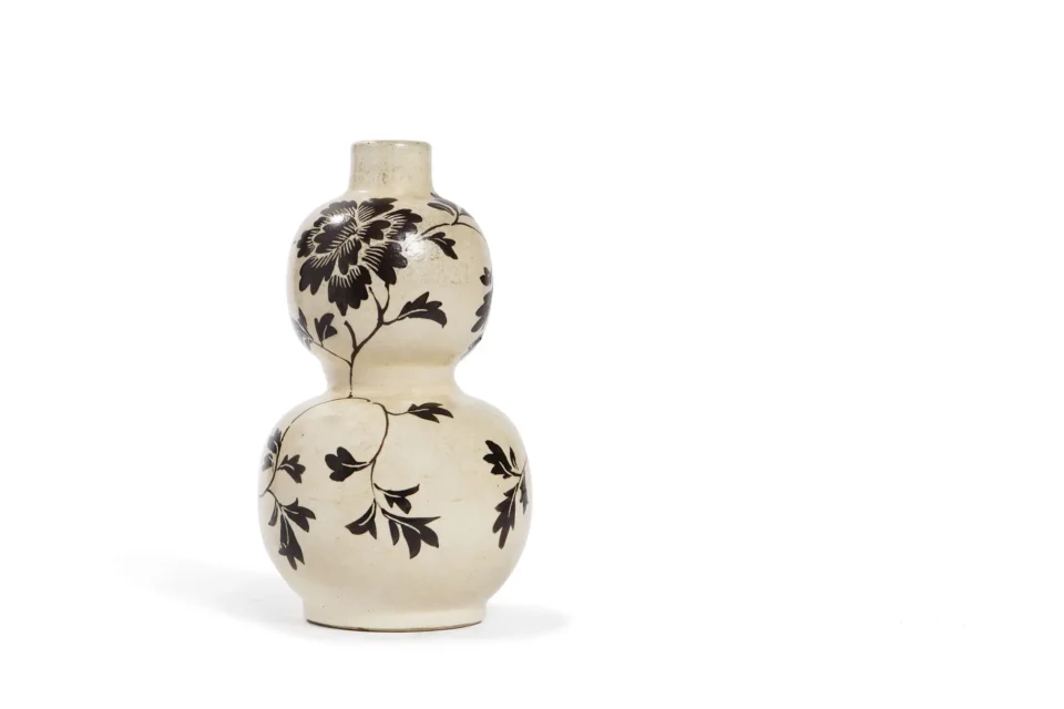 Small Cizhou-type double gourd vase in cream glazed ceramic - CHINA - Yuan Dynasty (14th century)