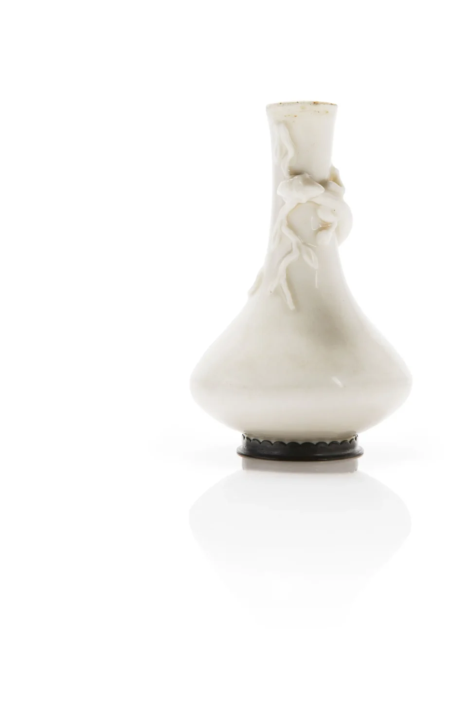 Vase with low, enlarged body and long neck in Chinese white porcelain - CHINA - KANGXI period (1662-1722 / XVII-XVIIIth century )