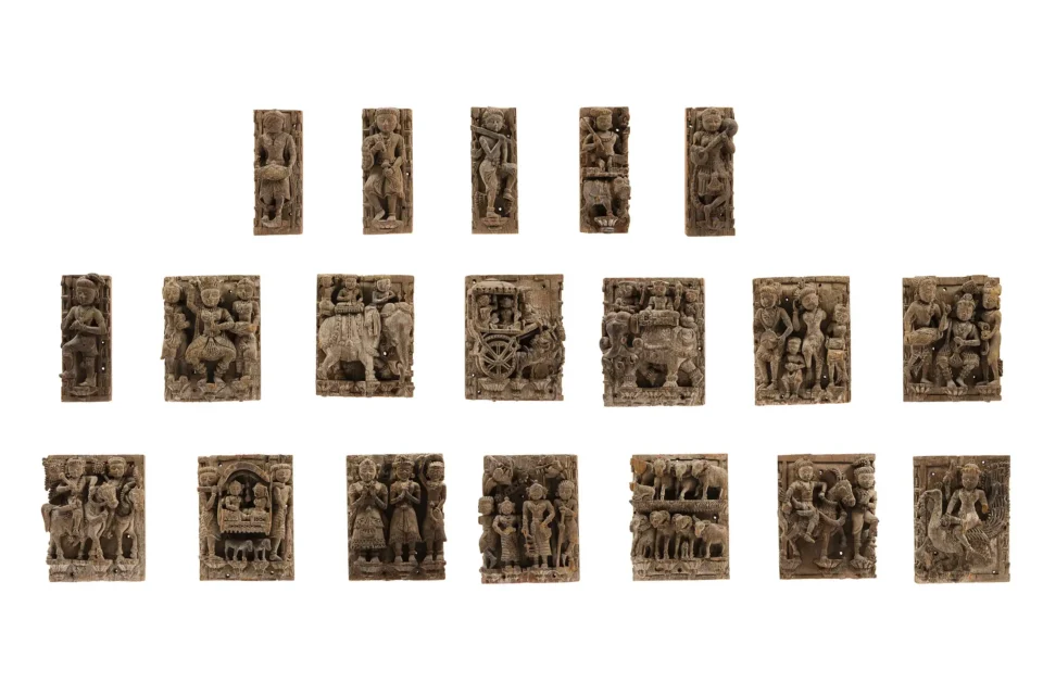 Ensemble de 19 bas reliefs - INDE - XVIIIe siècle