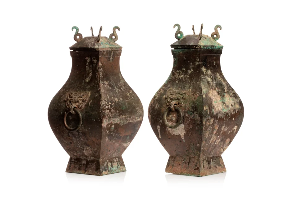 Paire de vases en bronze de type Fang hu - CHINE - Dynastie Han (Ier siècle avant JC - IIIe siècle)