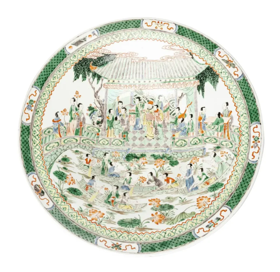 Grand plat circulaire en porcelaine - CHINE - XIXe siècle