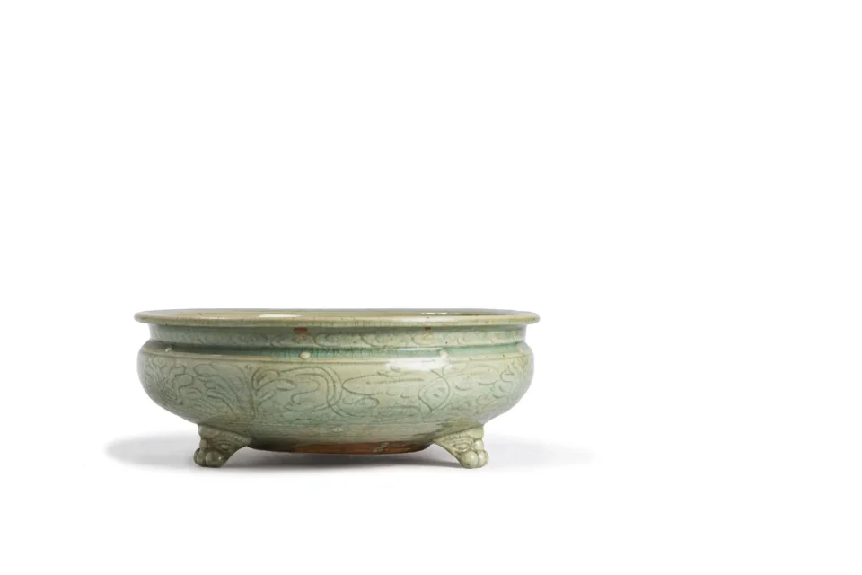 Large tripod basin - CHINA - Ming Dynasty (1368-1644)