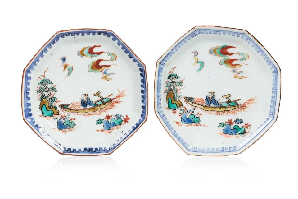 Pair of porcelain plates - CHINA - 17th century