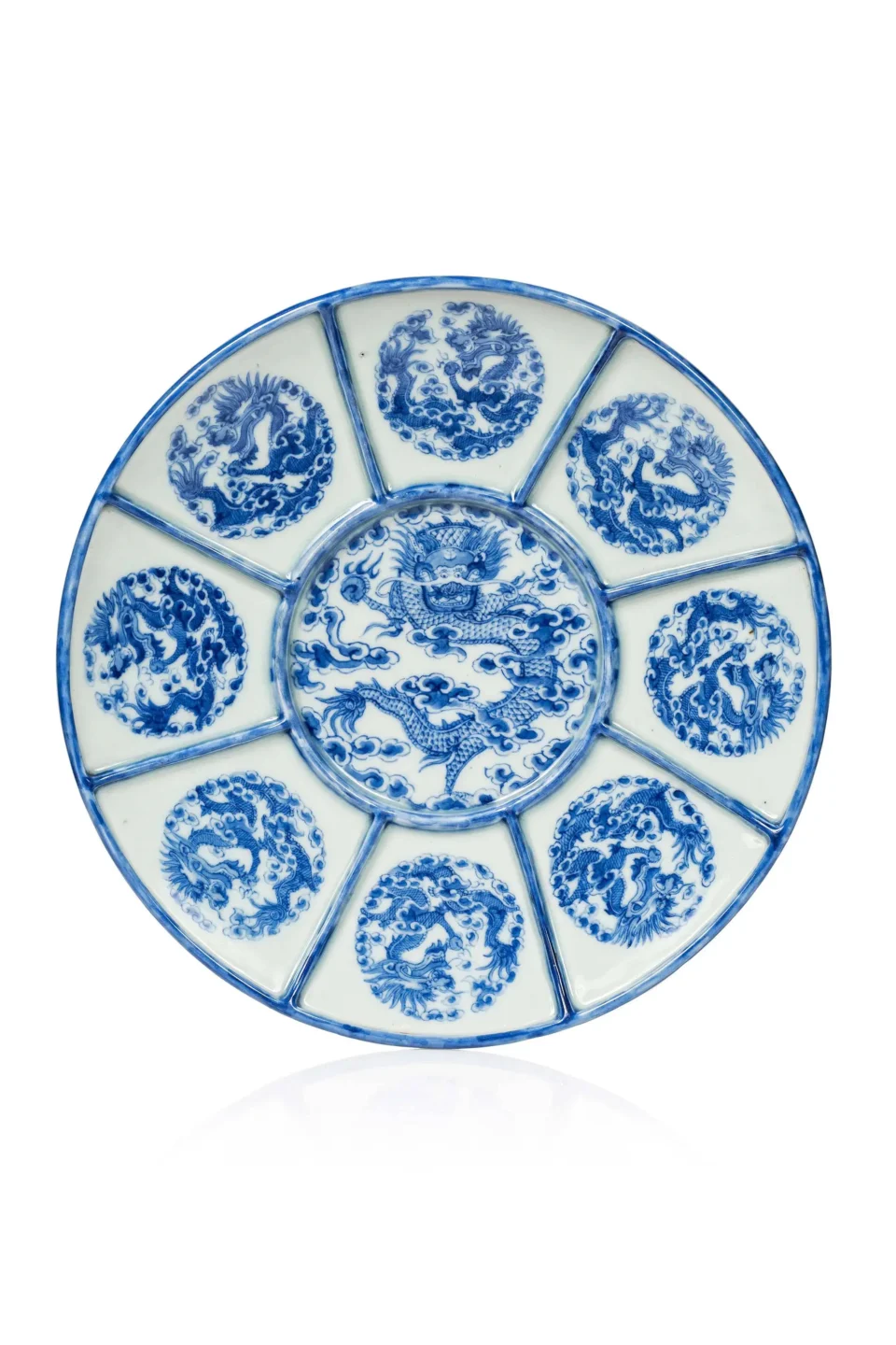 Plat en porcelaine avec neuf compartiments - VIETNAM - XXe siècle