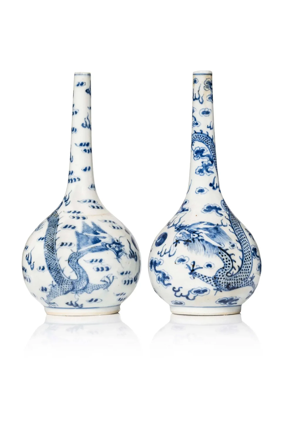 Paire de vases bouteille en porcelaine bleu et blanc - VIETNAM - XIXe siècle